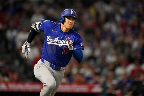 大谷翔平の一打は本塁打？三塁打？｢ランニング本塁打にしてほしい｣NHK