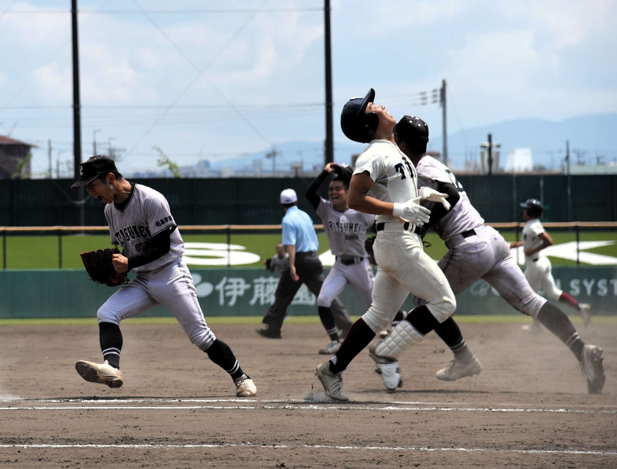 選抜Vの大阪桐蔭、大阪大会4回戦で敗れる 3回目の春夏連覇ならず｜朝日